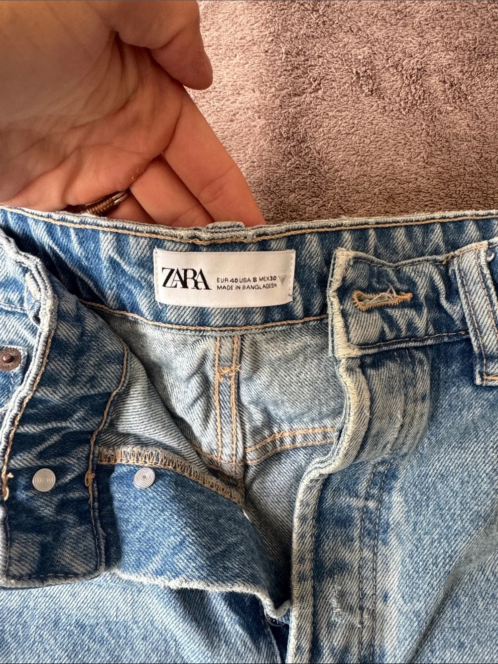 Zara Light Wash Distressed Frayed Denim Shorts